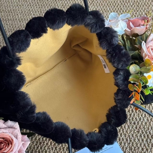 PRADA Black Faux Fur Tote Bag & Insert - Picture 3 of 6